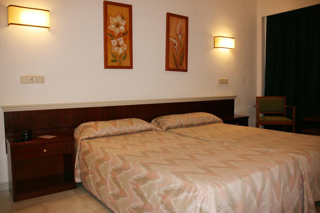 Hotel La Nina กาลามิยอร์ ห้อง รูปภาพ